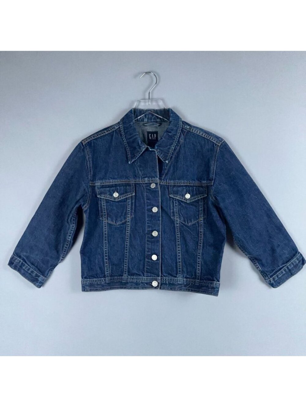 Gap Trucker Jacket Womens Size Medium 100% Cotton Front Pockets Blue Wash